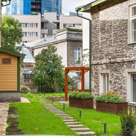 Historic Luxury Apartment With Free Parking And Garden