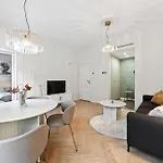 Historic Luxury With Ac, Garden And Parking